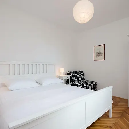 Ruza Apartament